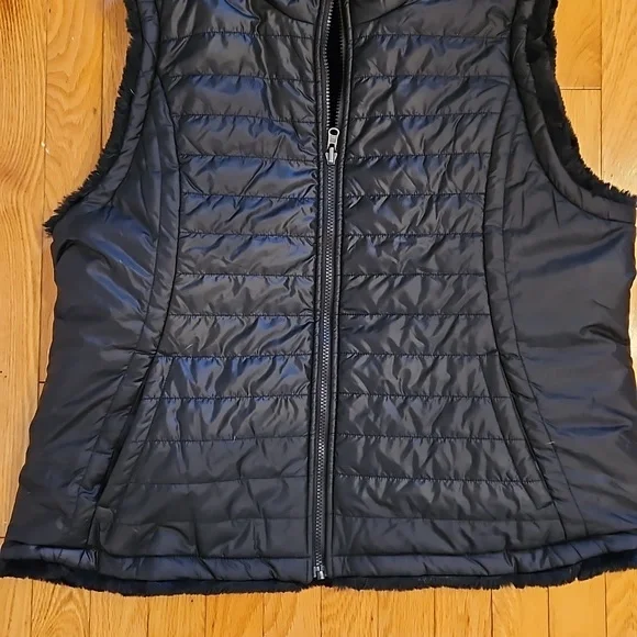 Puff vest - Picture 3 of 3